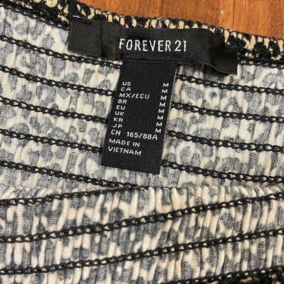 Forever 21 Leopard Print Stretchy Smock Ruffle Hem Mini Spaghetti Dress Medium - Picture 4 of 6